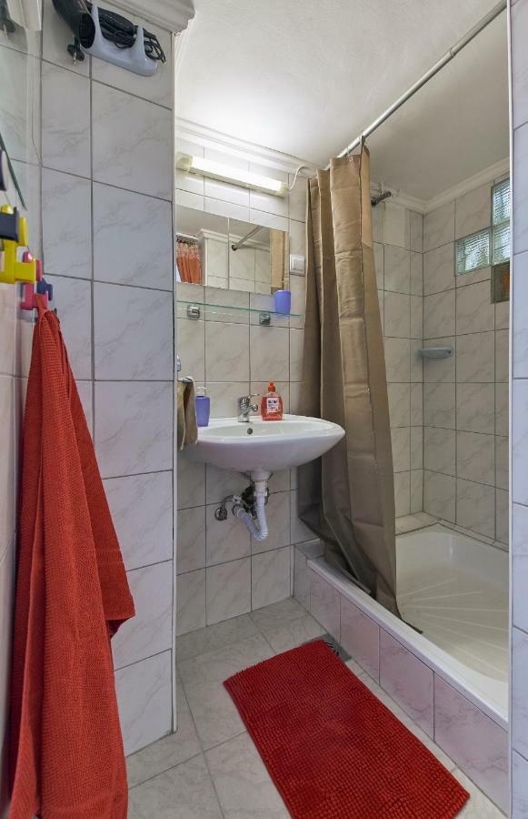 Lem Suburban Apartment Budapest Luaran gambar