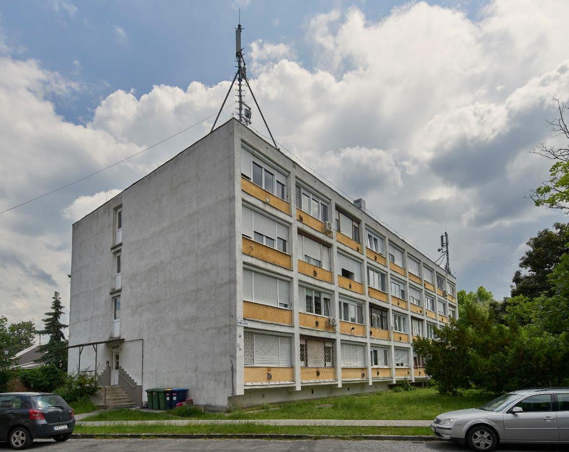 Lem Suburban Apartment Budapest Luaran gambar